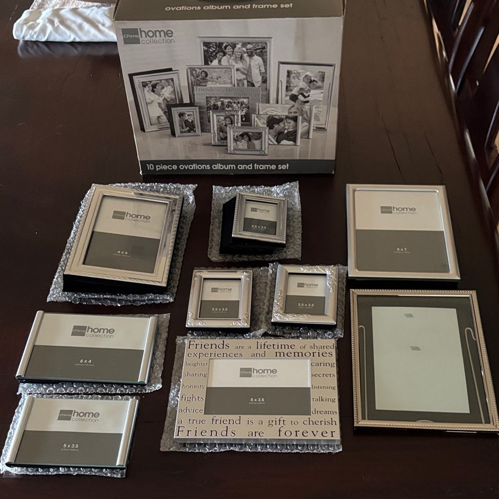The Home Collection 10 Piece Frame Set